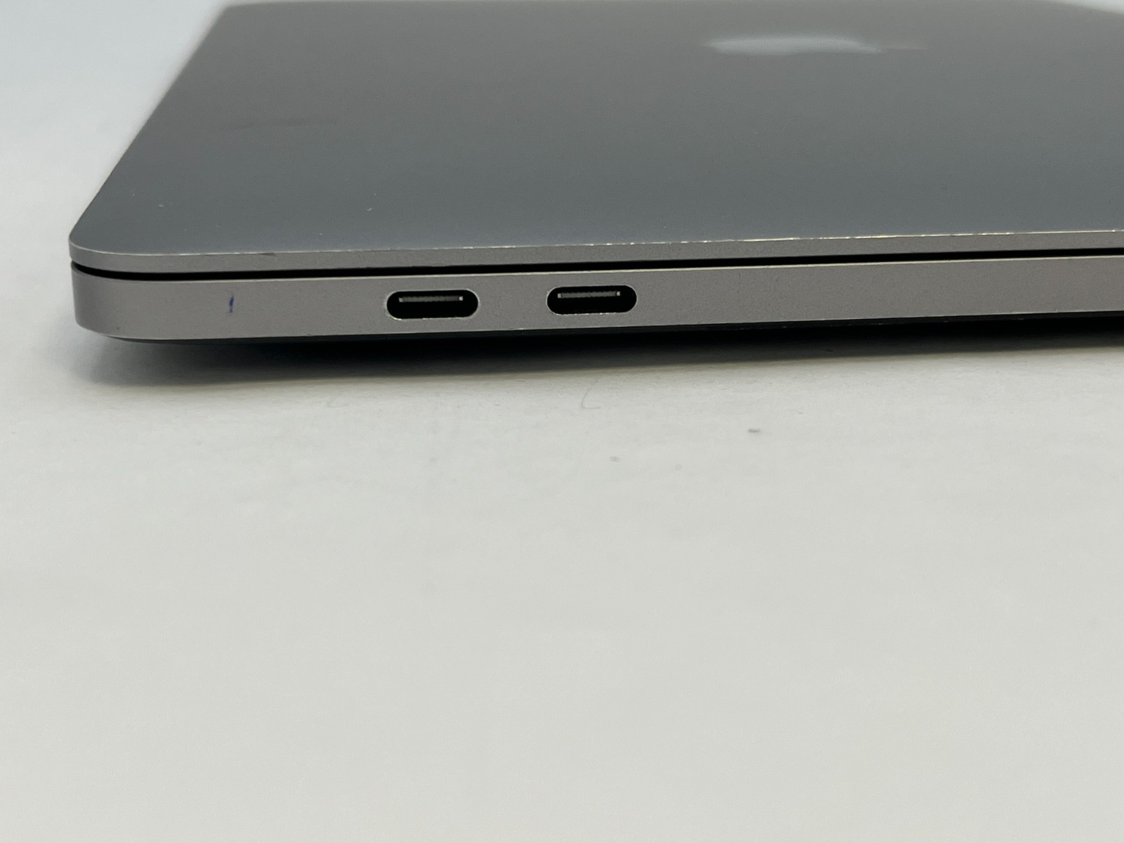 APPLE A2251 13″ MACBOOK PRO 2020 CORE i5 2.0 GHz 16GB DDR4 500GB TAHOE MWP72LL
