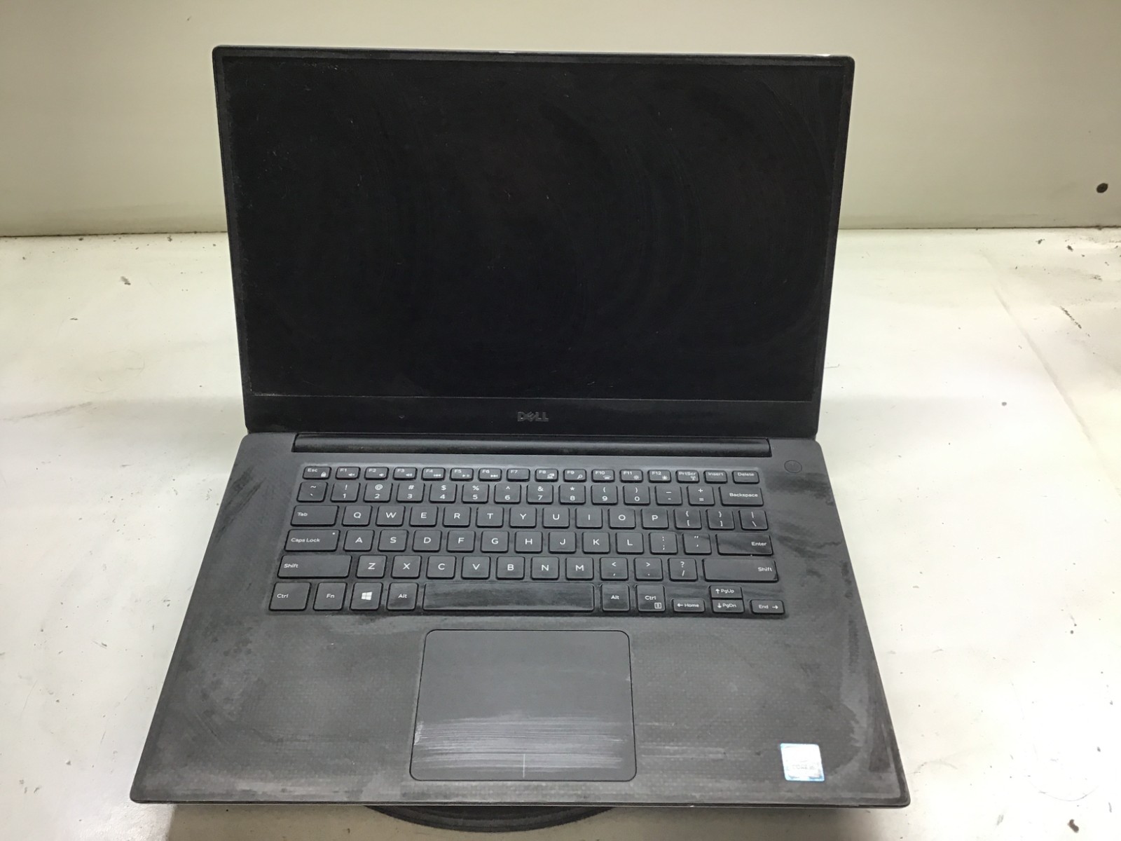 Dell Precision 5510 Intel Core i5-6300HQ Nvidia GPU