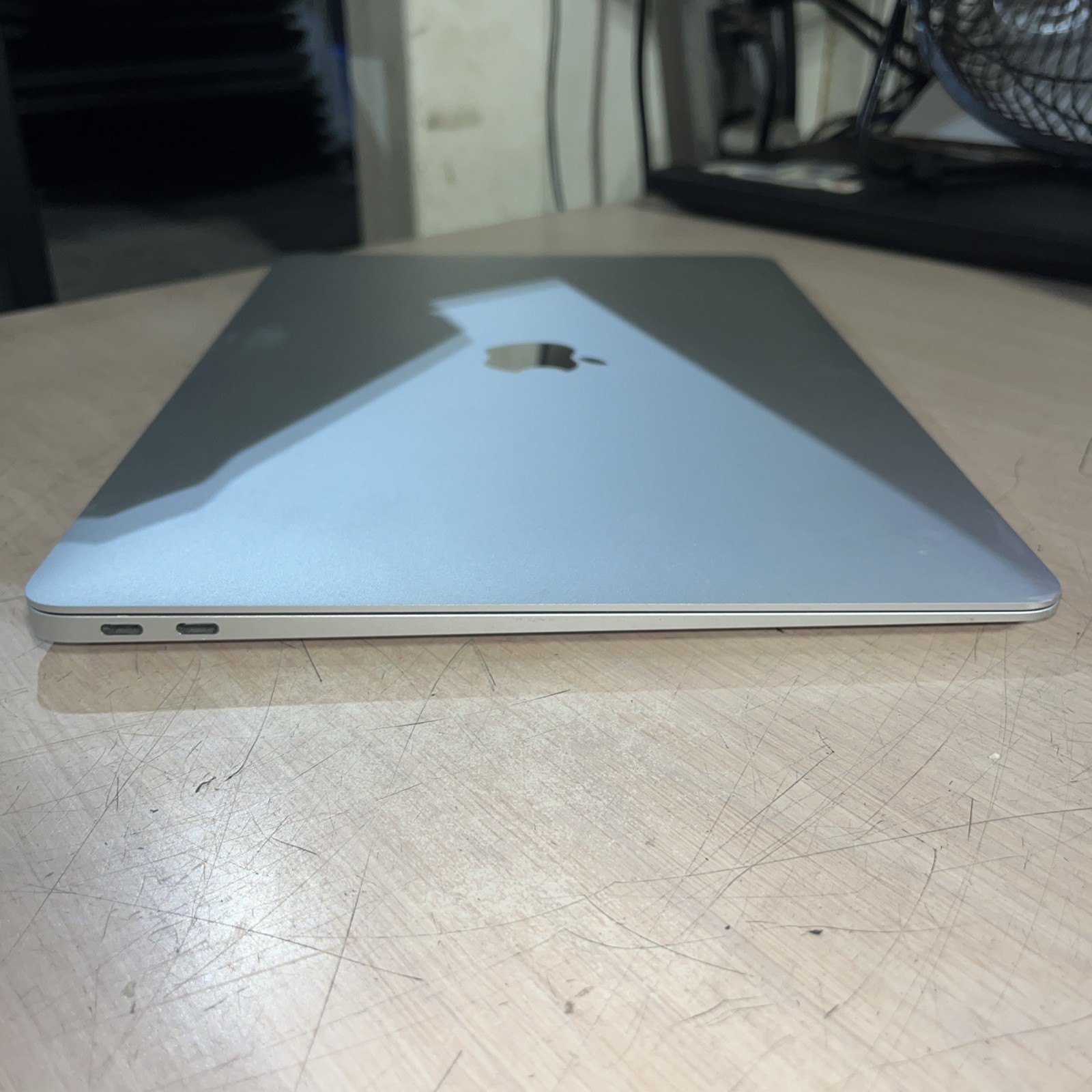 APPLE MACBOOK AIR 13″ SCISSOR, 2020 CORE I3-1000NG4 256SSD