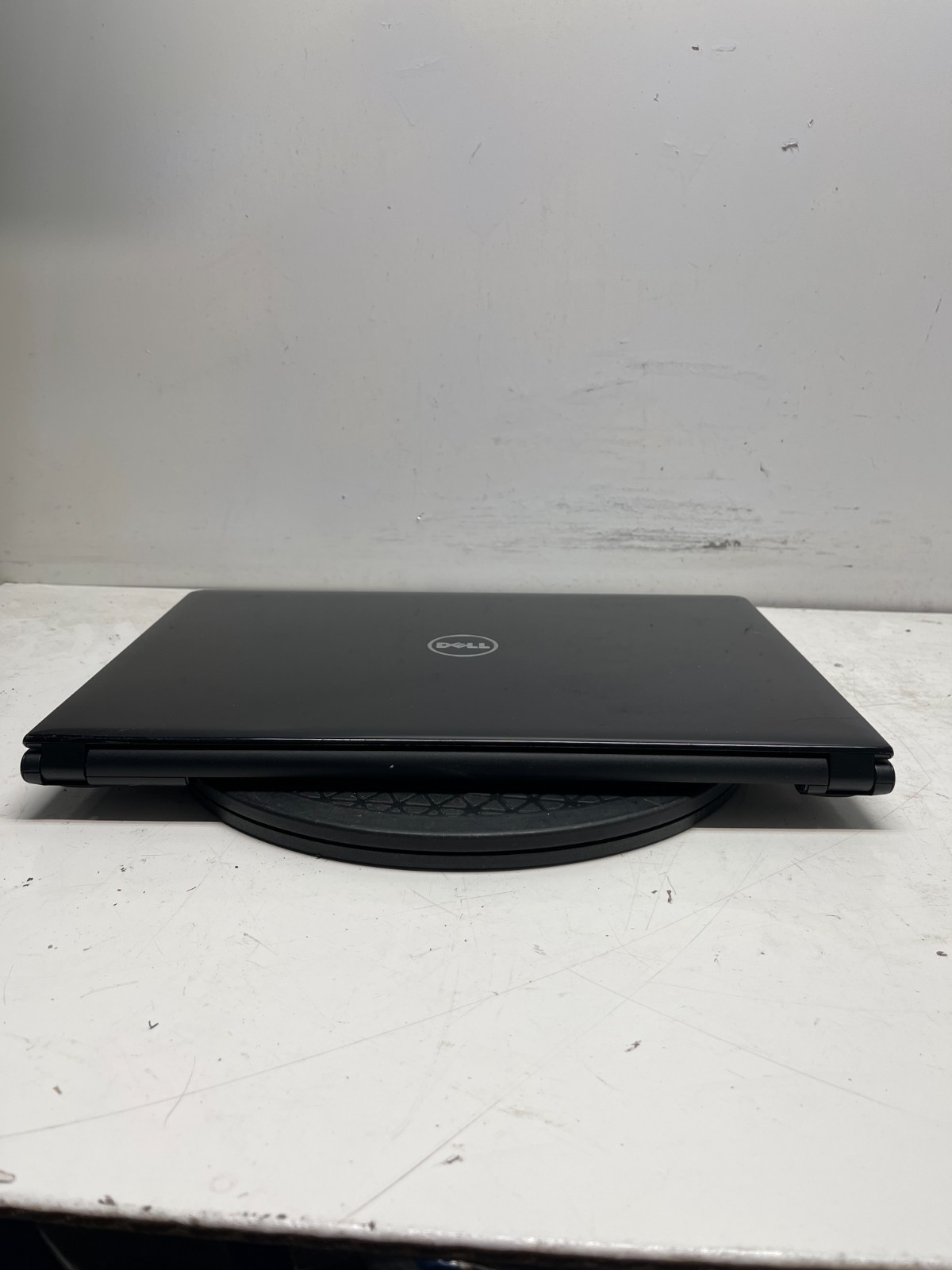 Dell Inspiron 5555 AMD A8-7410 AMD Radeon R5 2.2GHz 6GB NO HDD