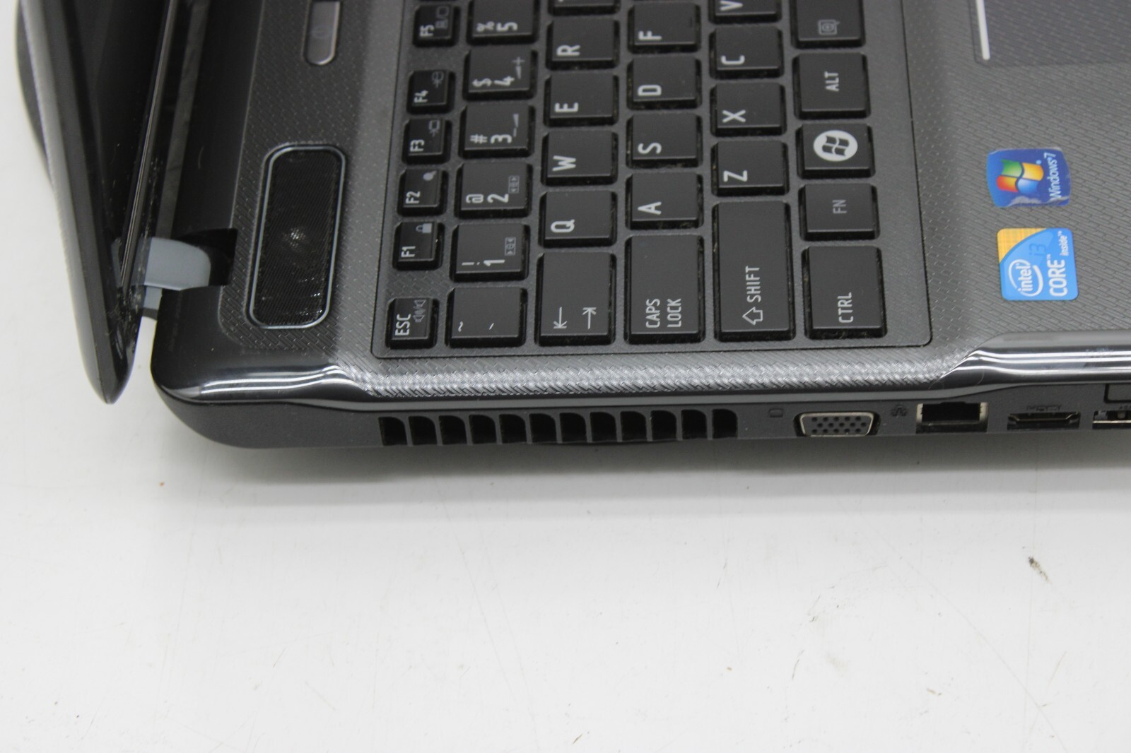 Toshiba Satellite A655-S6086 Laptop Intel Core i3-M370 4GB Ram (1 Dead Ram Slot)