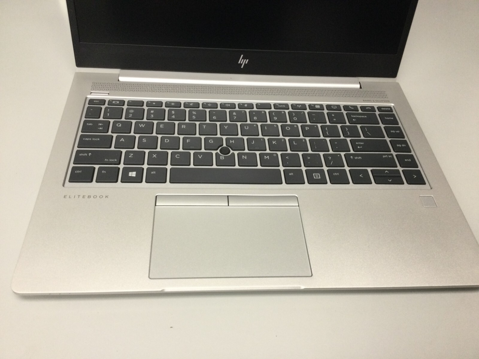 HP EliteBook 840 G5 14″ AMD RYZER 3 PRO 3TH GEN 2.10GHz 16GB RAM 128GB SSD