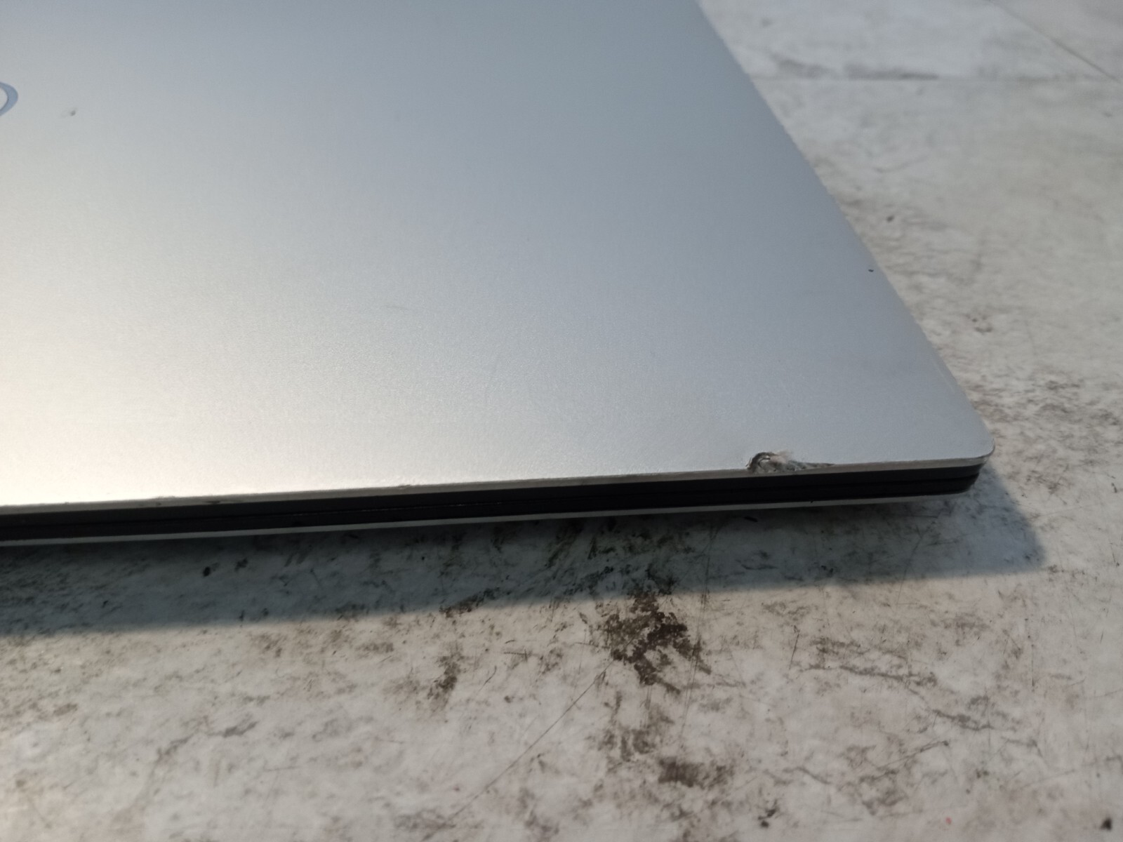 Dell XPS 13 7390 13″ Laptop Intel Core i7 PARTS OR REPAIR -FM