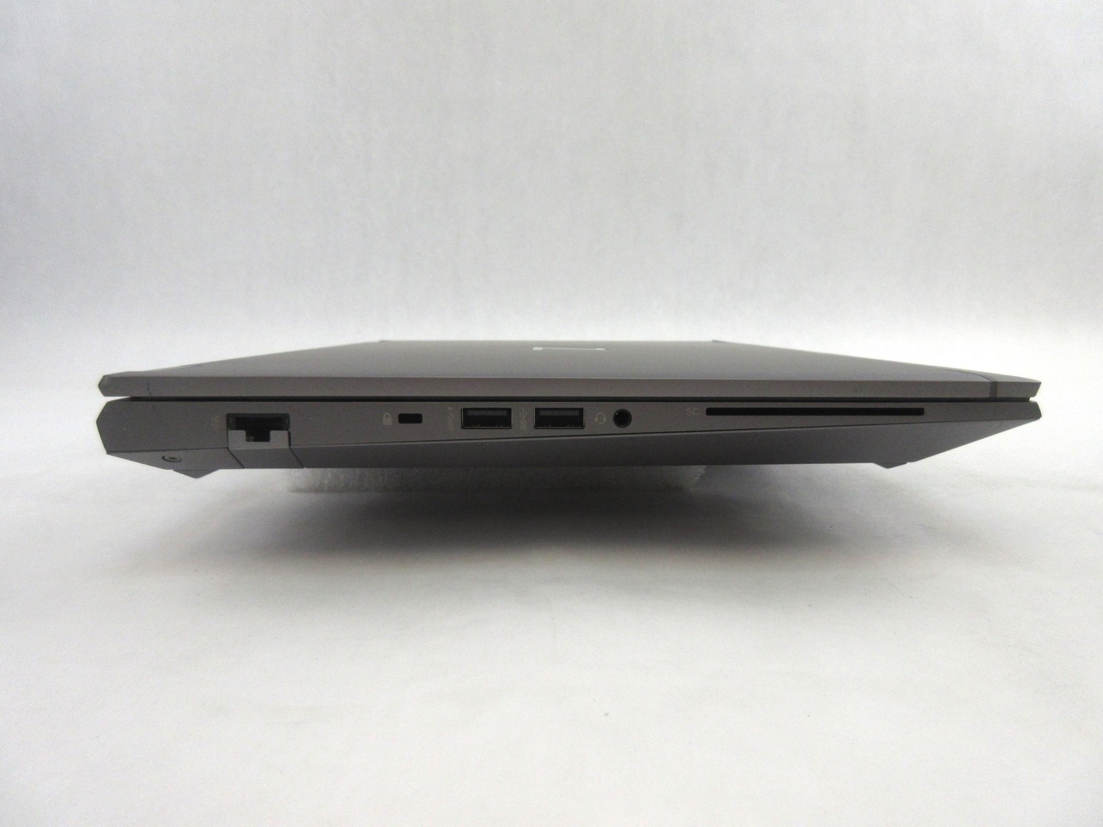 HP ZBook Fury G8 i7-11850H 2.50GHz 16GB RAM 256GB NVMe Case Parts/Repair C3*16