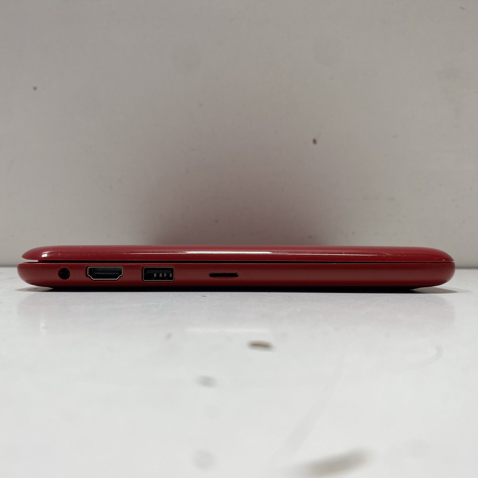 Dell Inspiron (P24T) 11.6″ Intel Celeron Processor (For Parts/Repair)