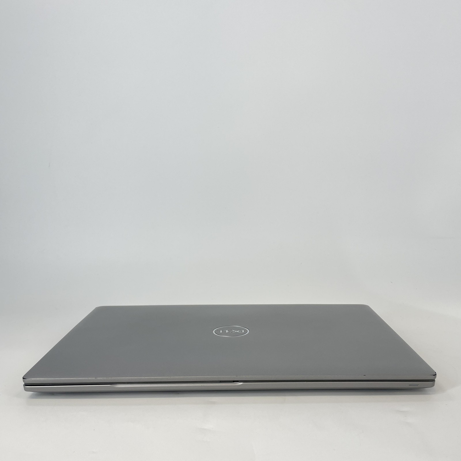 Dell Latitude 5520 15.6 Silver FHD i5-1135G7 2.40GHz 16GB 256GB SSD Good