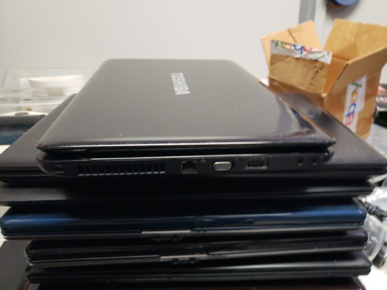 Toshiba Satellite L655-s5061 2 CORE 4GB RAM WITH Battery READ AD FREE SHIP