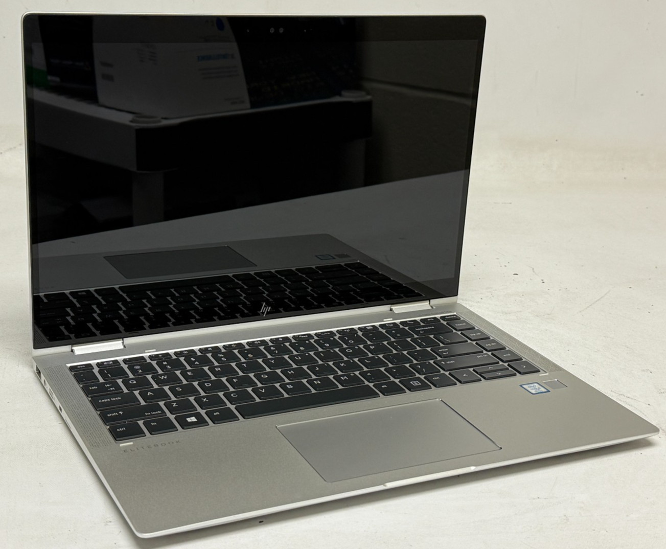 HP EliteBook x360 1040 G5 2in1 (i5-8350u – 8GB RAM – 256GB SSD – Win11Home)