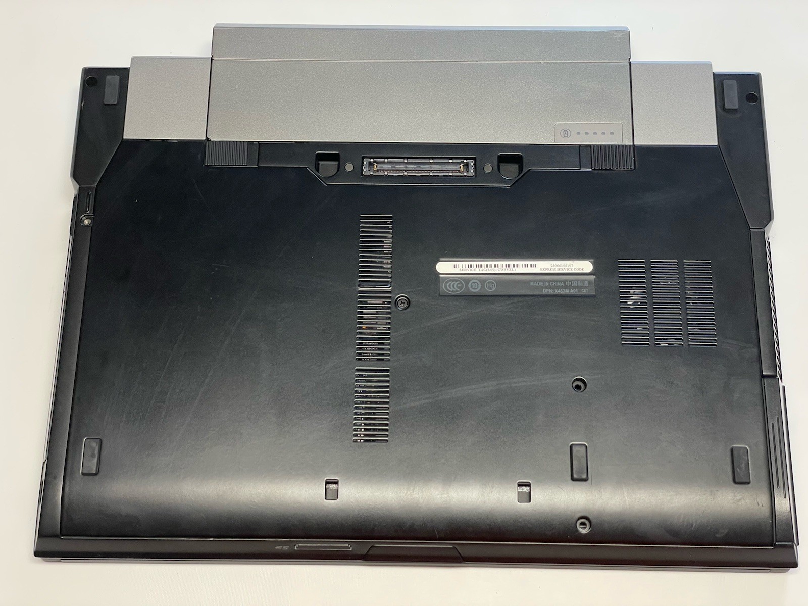 Dell Latitude E6400 Laptop 14″ Intel Core 2 Duo 4GB RAM (NO HDD/OS/Charger) READ