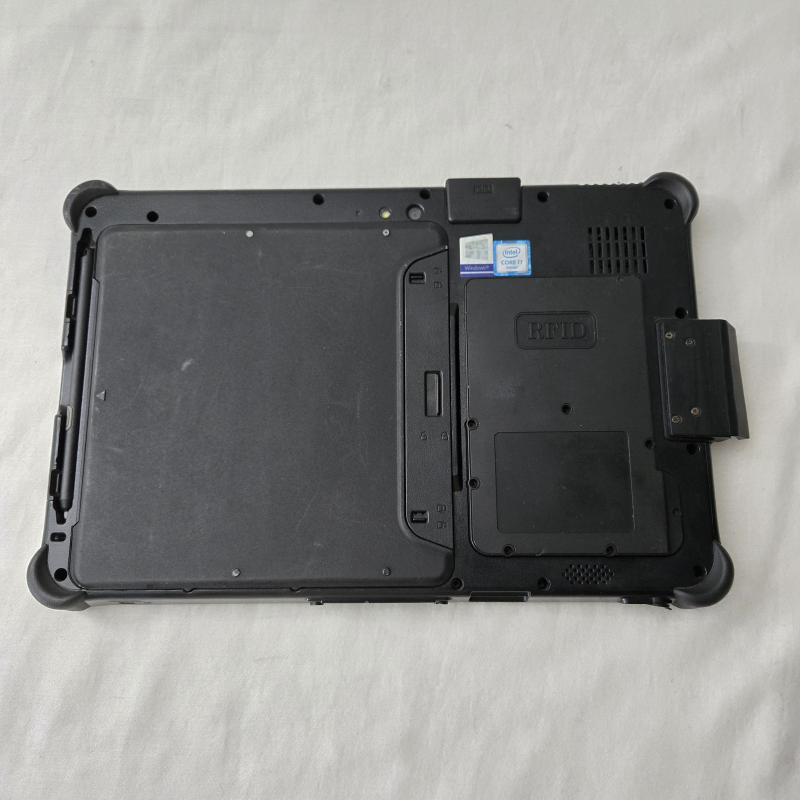 GETAC F110 G3 Rugged Tablet i7-6500U 2.50GHz 256GB SSD 16GB Ram Win10P — LOOK
