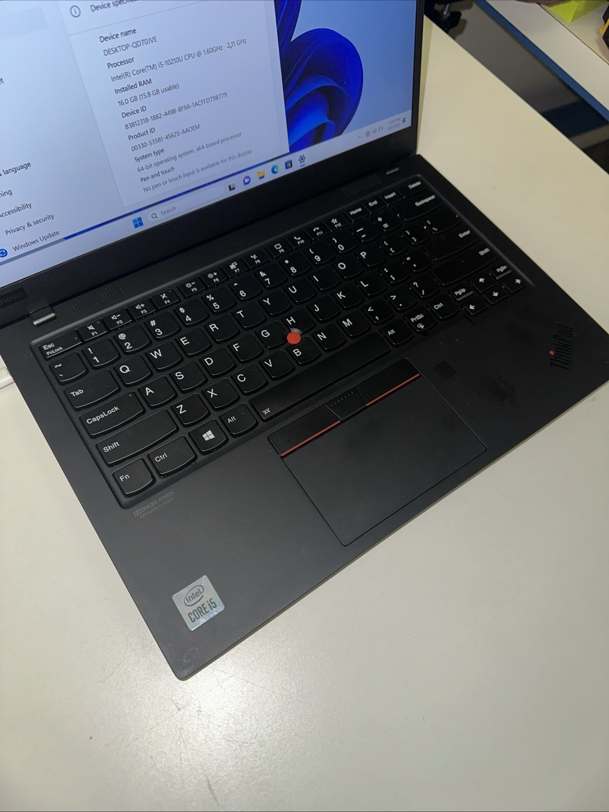 Lenovo ThinkPad X1 Carbon Gen 8 14″ FHD i5-10210U 16GB 512GB SSD Windows 11 Pro