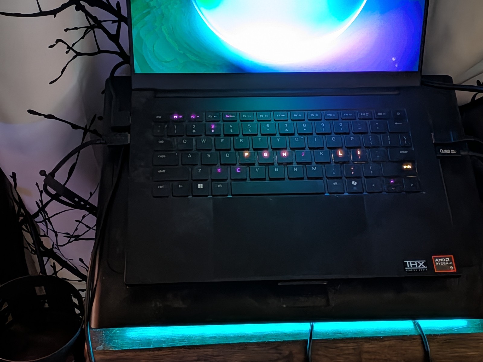 Razer Blade 13in Ryzen AI 9 365 32GB 1TB SSD RTX 5070 QHD+ OLED
