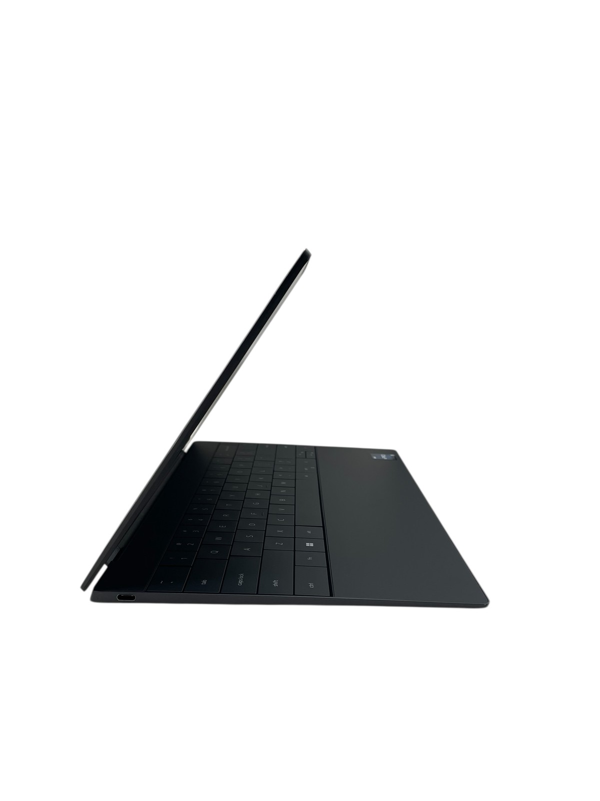 Dell XPS 9320 i7-1280P 13″ 32GB RAM 512GB SSD – Grade D