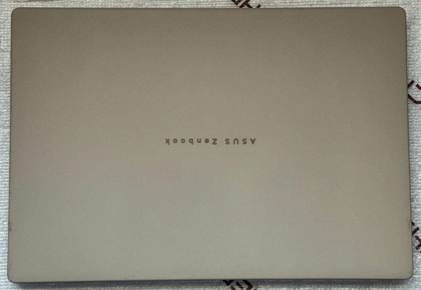 ASUS Zenbook A14 14″ FHD+ OLED Laptop Snapdragon X Plus 16GB RAM 512GB SSD