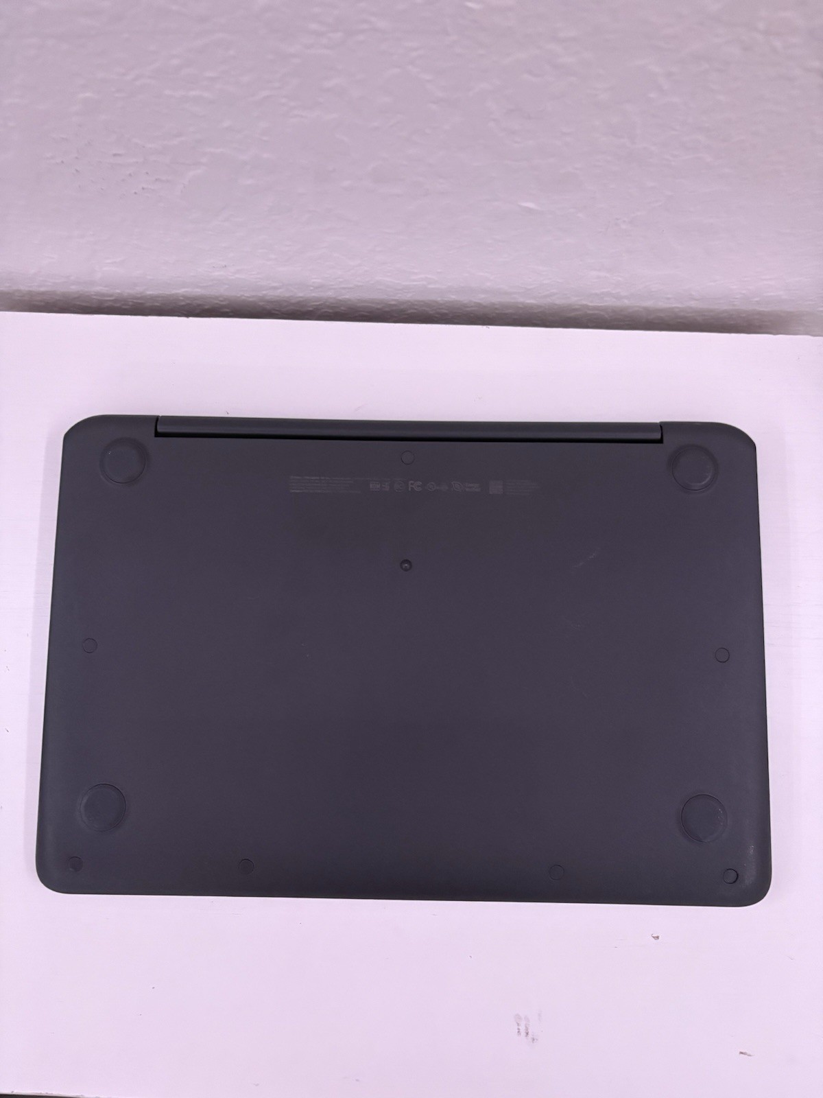 HP Chromebook 11 G6 EE (16GB SSD, Intel Core N3350, 1.10 GHz, 4GB RAM) Laptop –