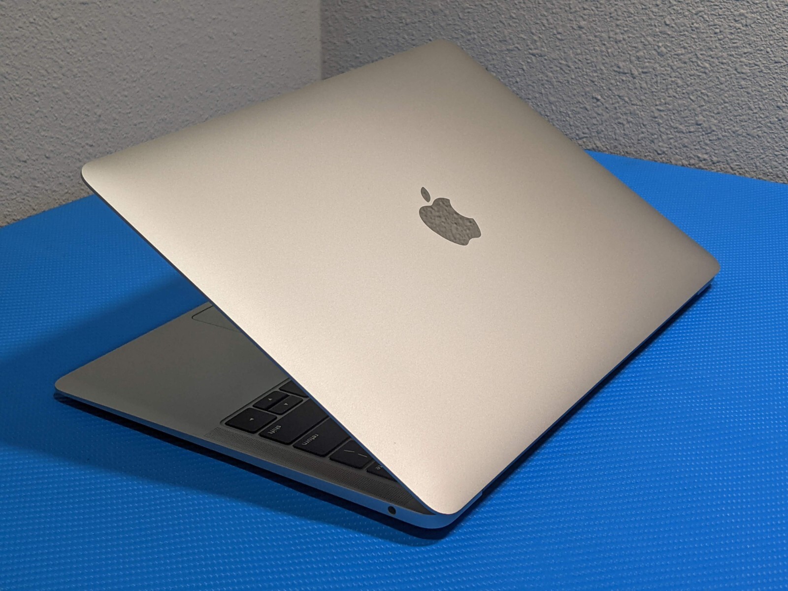 Apple MacBook Air 13″A2179 (2019) i5-8210Y 1.6Gh 8GB 256GB OS Monterey MVFH2LL/A