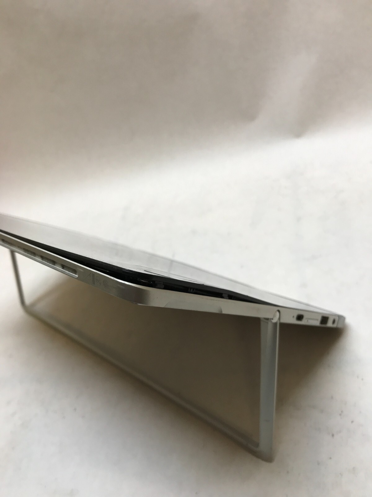 HP Elite x2 1012 G1 Tablet Intel Core m7-6Y75 For Parts/Repair NO POWER AS IS DW
