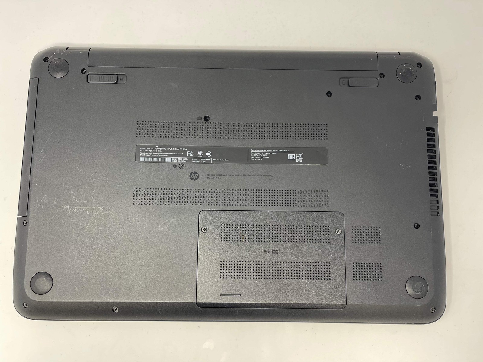 Broken HP NoteBook 15-F387WM 15.6″ A8-7410 2.2GHz 4GB RAM 512GB HDD Read