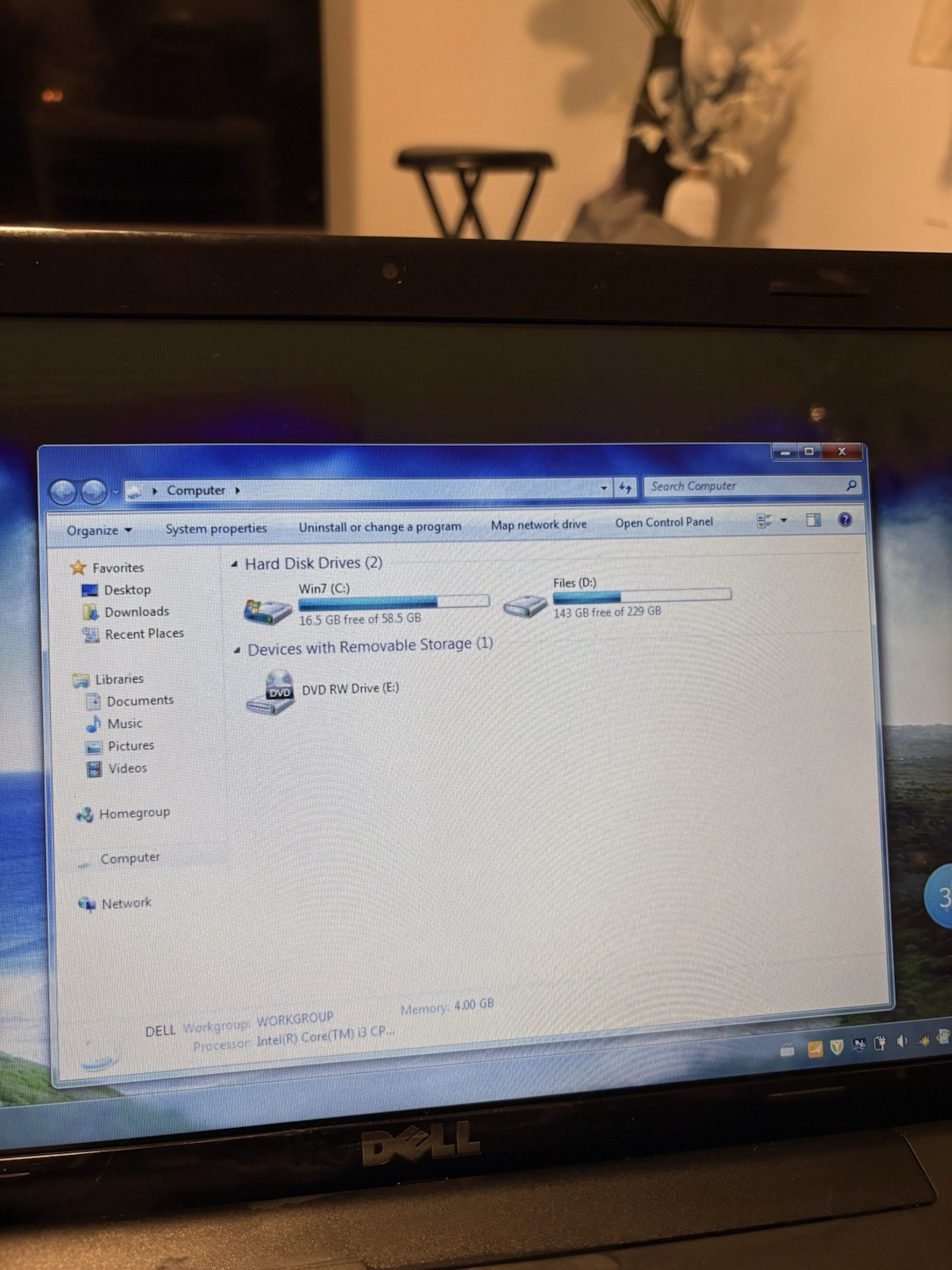 Dell Inspiron 1564 Laptop Intel I3-M330