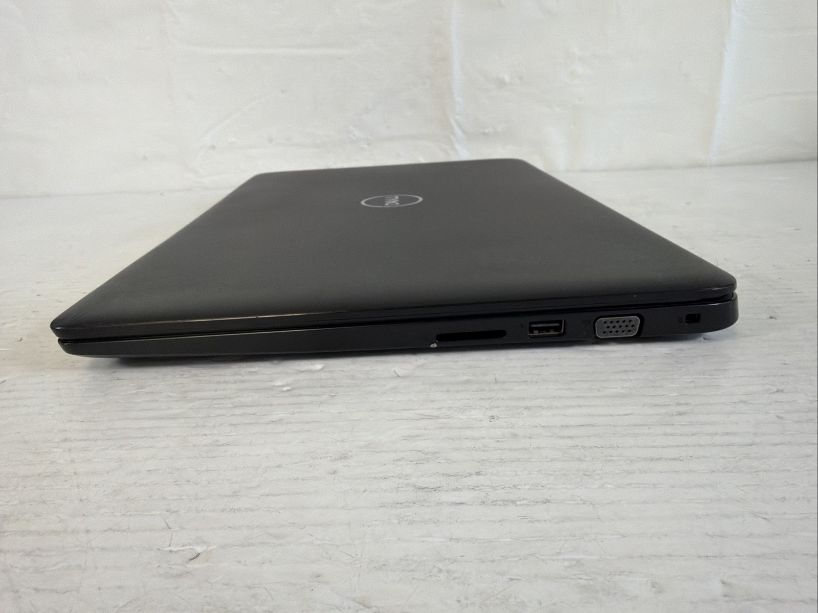 Dell Latitude 3500 15.6″ Laptop Intel Core i5-8265U 8GB 500GB SSD Windows 11 Pro