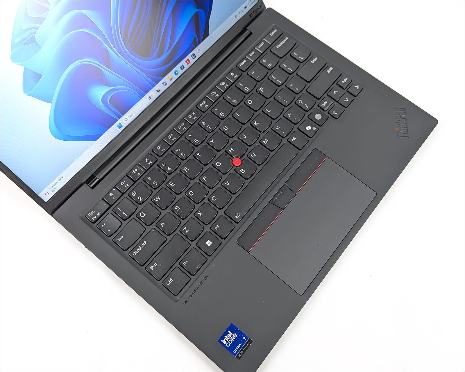 Lenovo ThinkPad X1 Carbon Gen 13 14″ Touchscreen Ultra 7 258V 32GB RAM 512GB SSD
