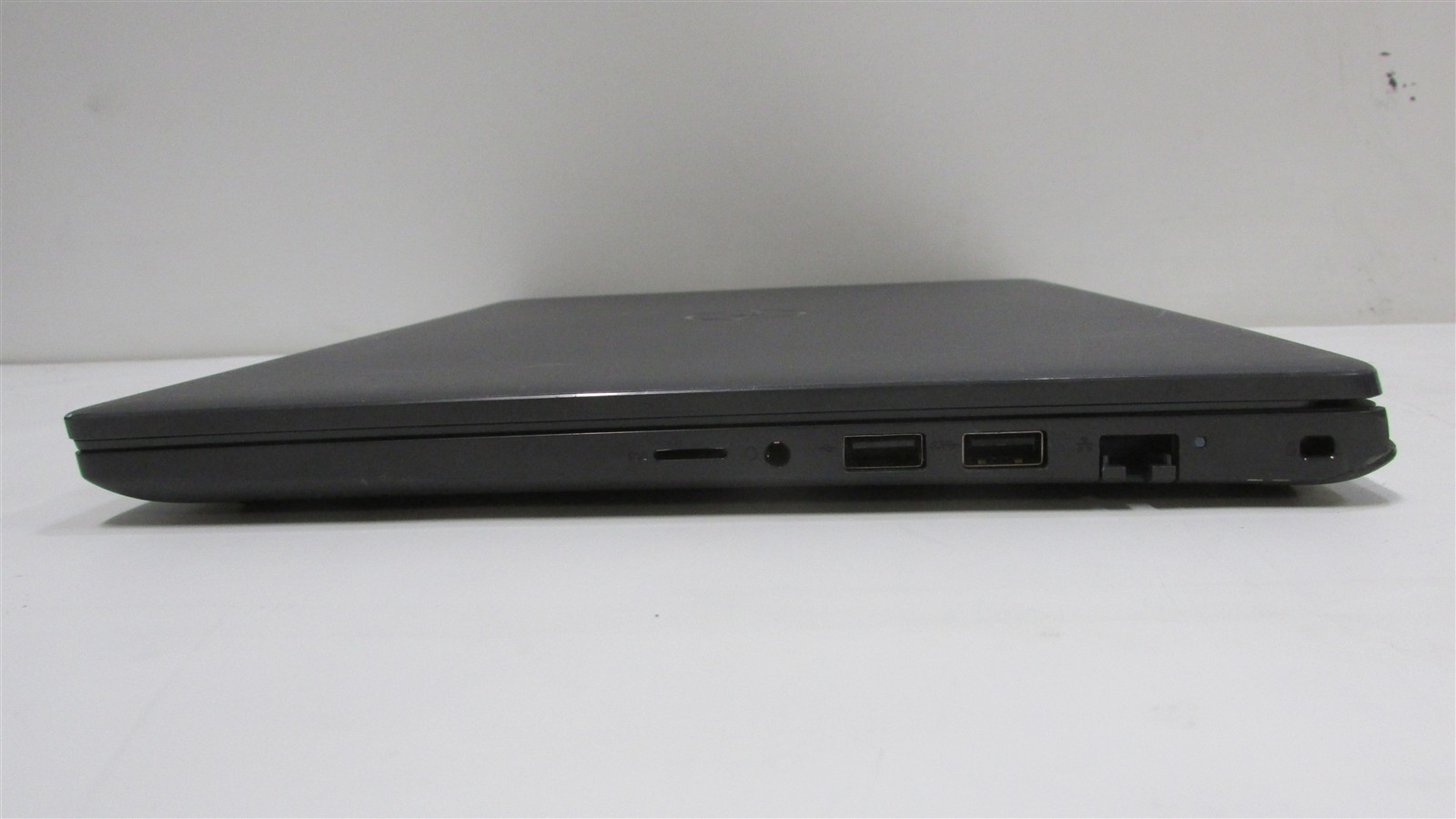 Dell Latitude 3410 i5-10210U 1.6GHz 16GB RAM 256GB NVME 14″ Win 11 Pro COSM DMG
