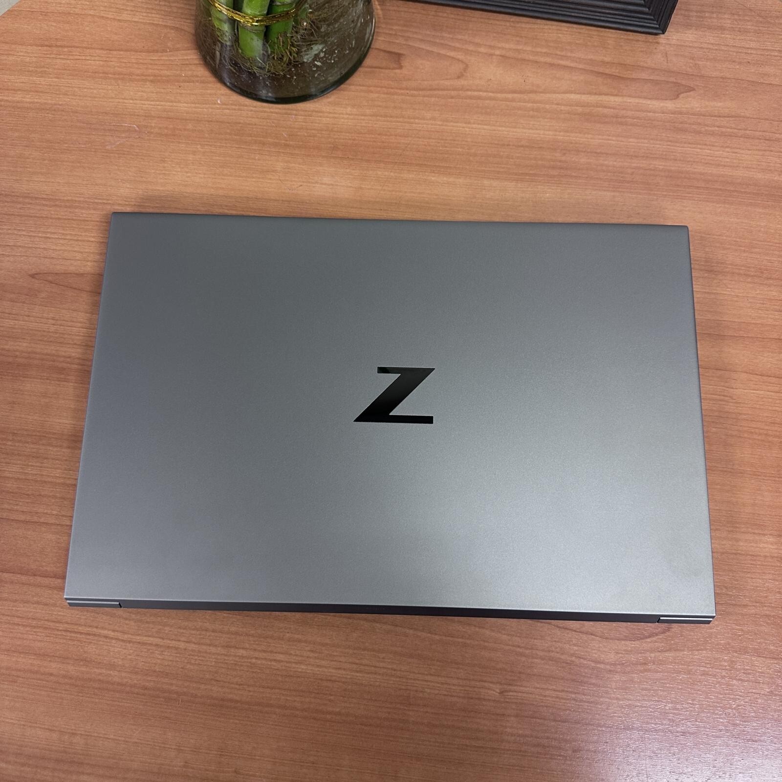 HP ZBook Studio 15.6″ G8 Mobile Workstation, i7-11850H, 32GB, 1TB, NVIDIA T1200