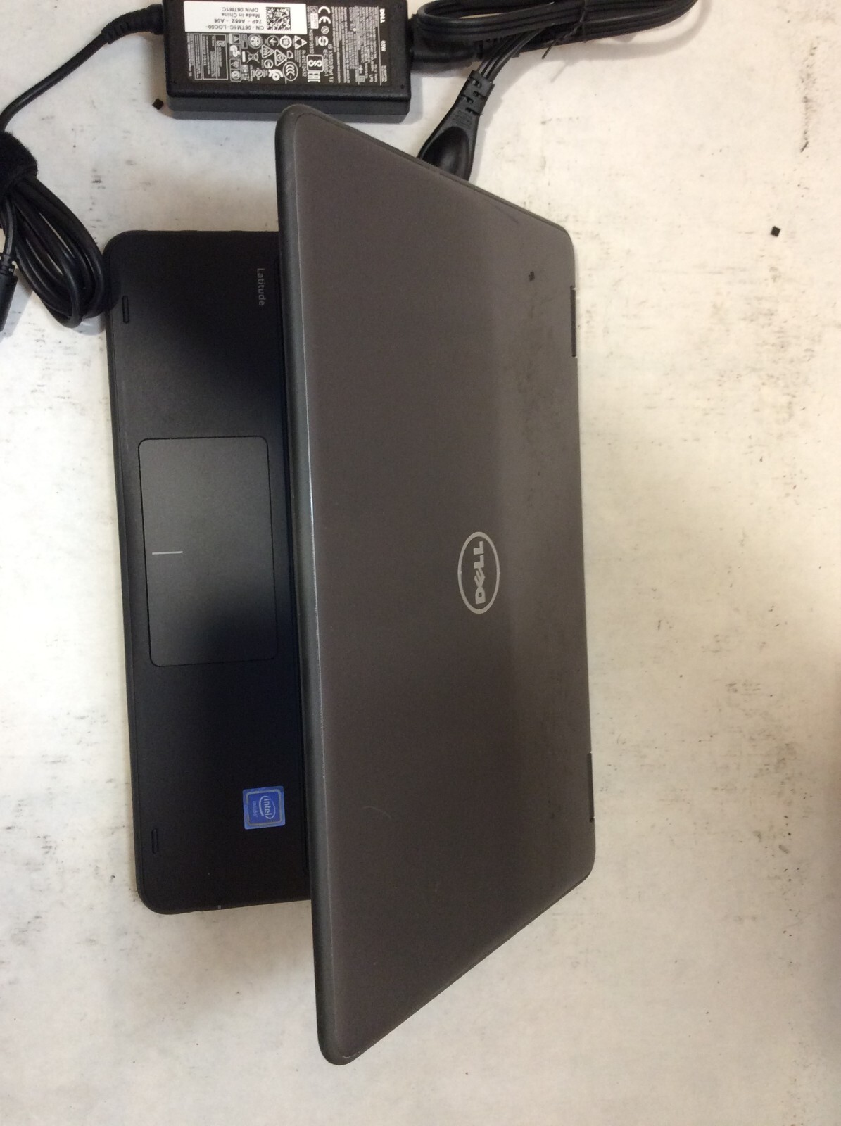 Dell Latitude 3189 11.6″ 2-in-1 Touch Laptop Celeron 8GB 128GB SSD Windows 11 !!