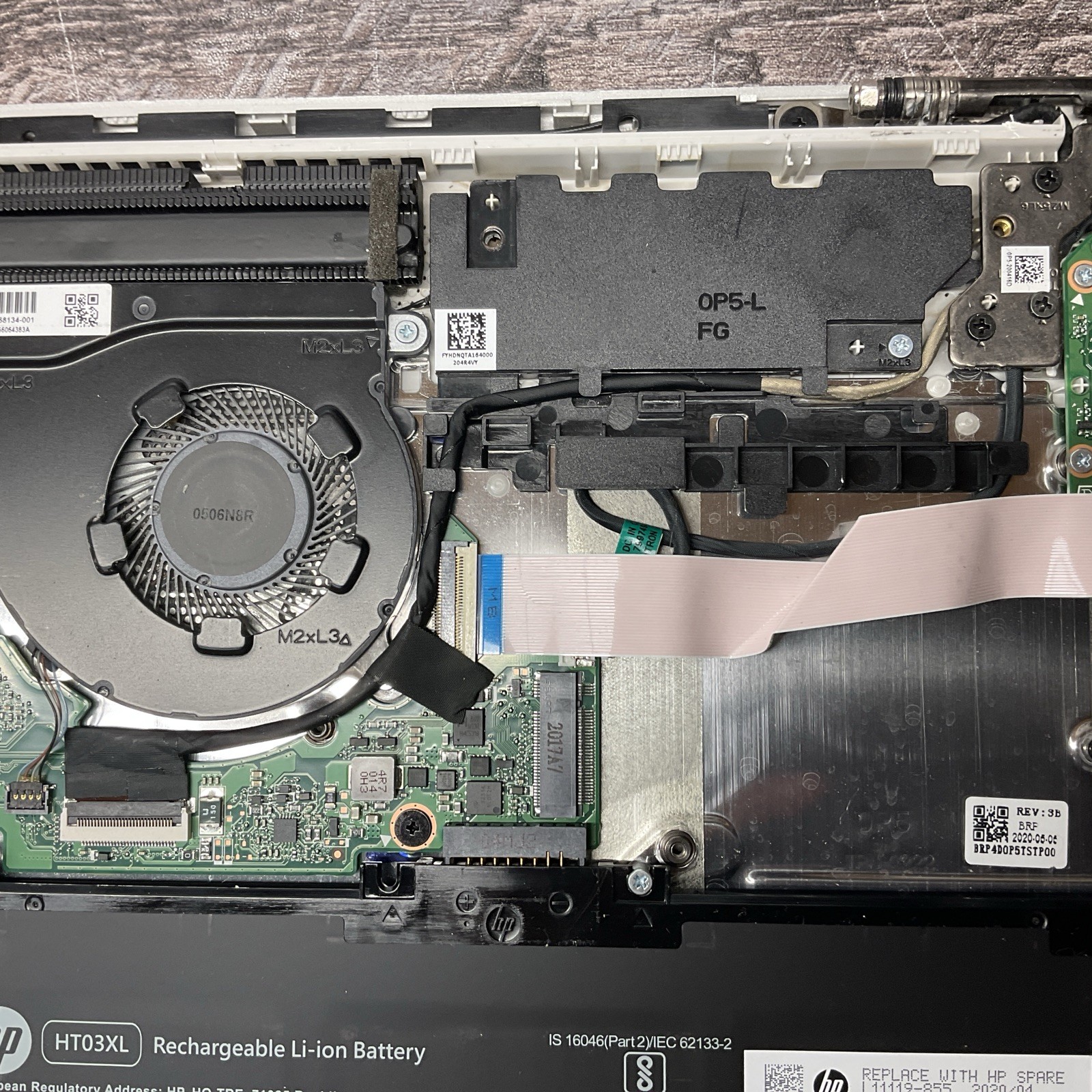 HP Laptop 15 / i5 10th Gen / BIOS Unlocked / No RAM / No SSD / M20