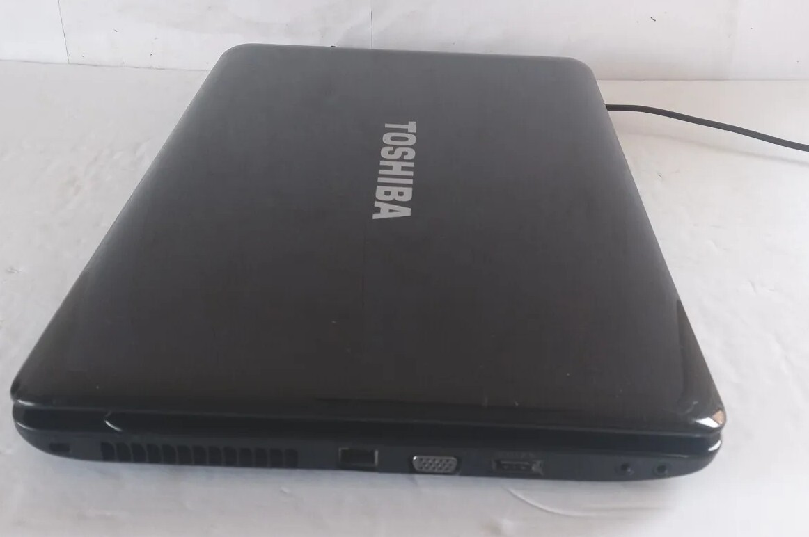 TOSHIBA SATELLITE L655D-S 15.6″ AMD TURION ll 2.30GHz 4GB 500GB WIN 7 PRO