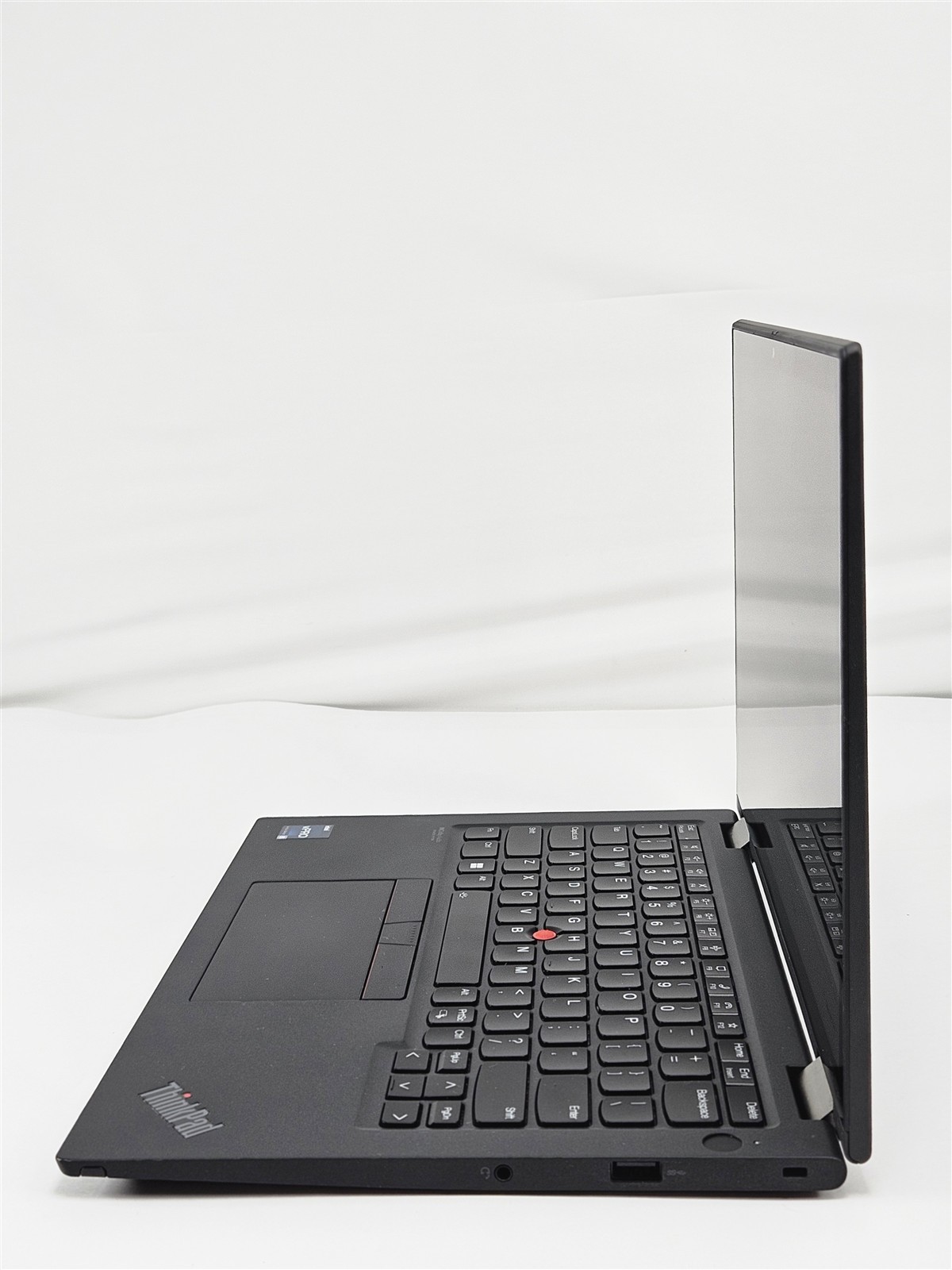 Lenovo 13.3″ ThinkPad X13 Yoga Gen 3 Intel Core i5-1245U 16GB 56GB SSD Win11