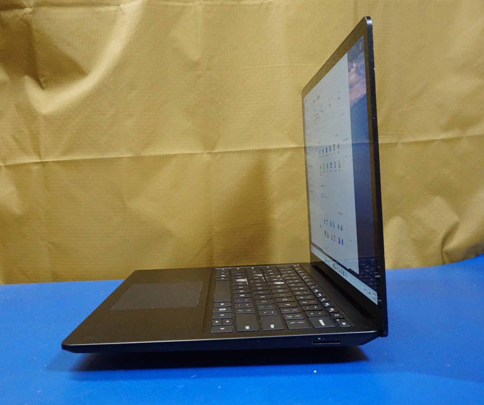 Microsoft Surface laptop 4 13.5 Intel i5-1145G7 8GB DDR4 512GB SSD W11 Pro