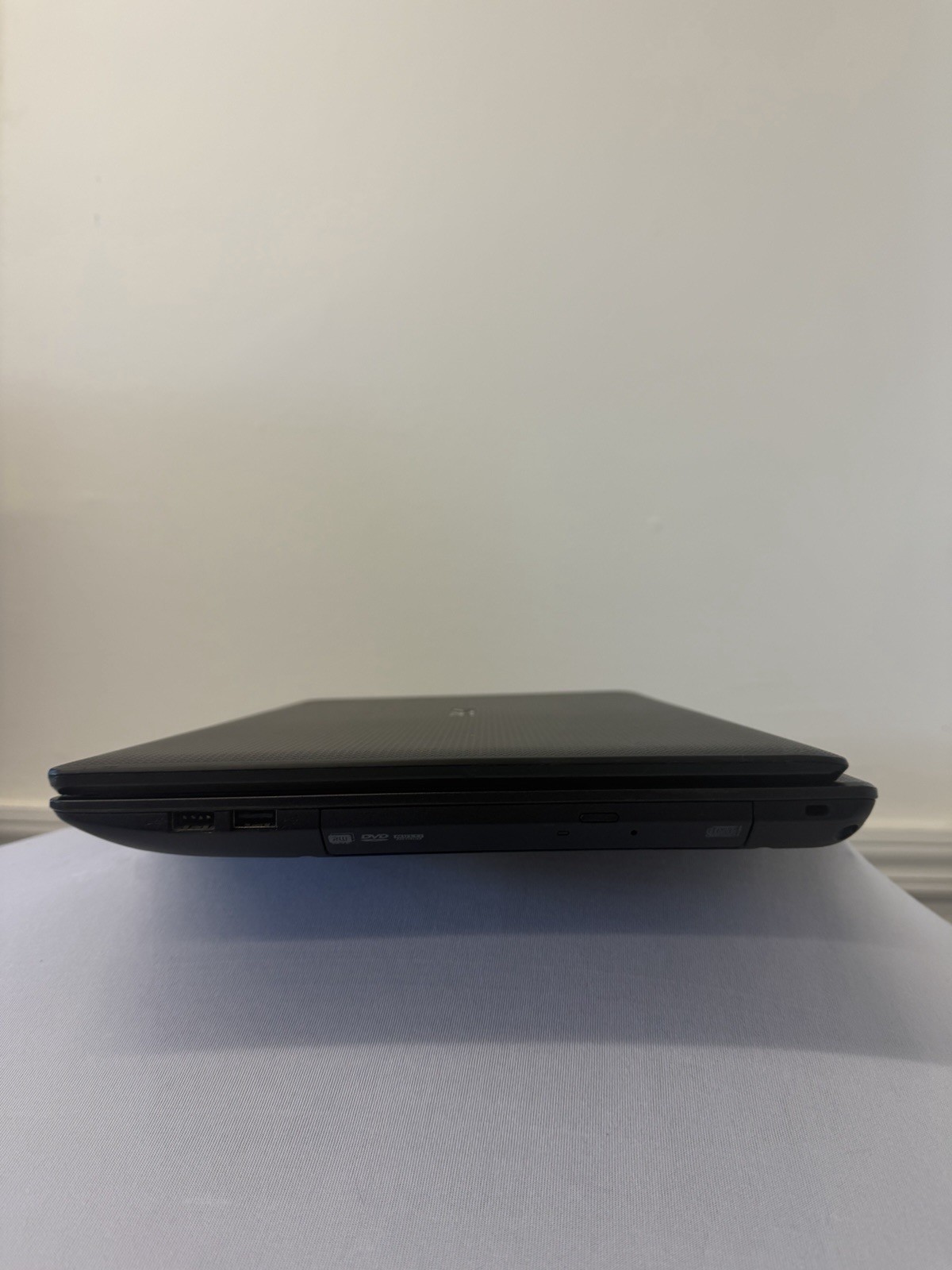 Acer Aspire 5336-2524 Laptop – Good Screen – Intel Celeron 900 – Read Des