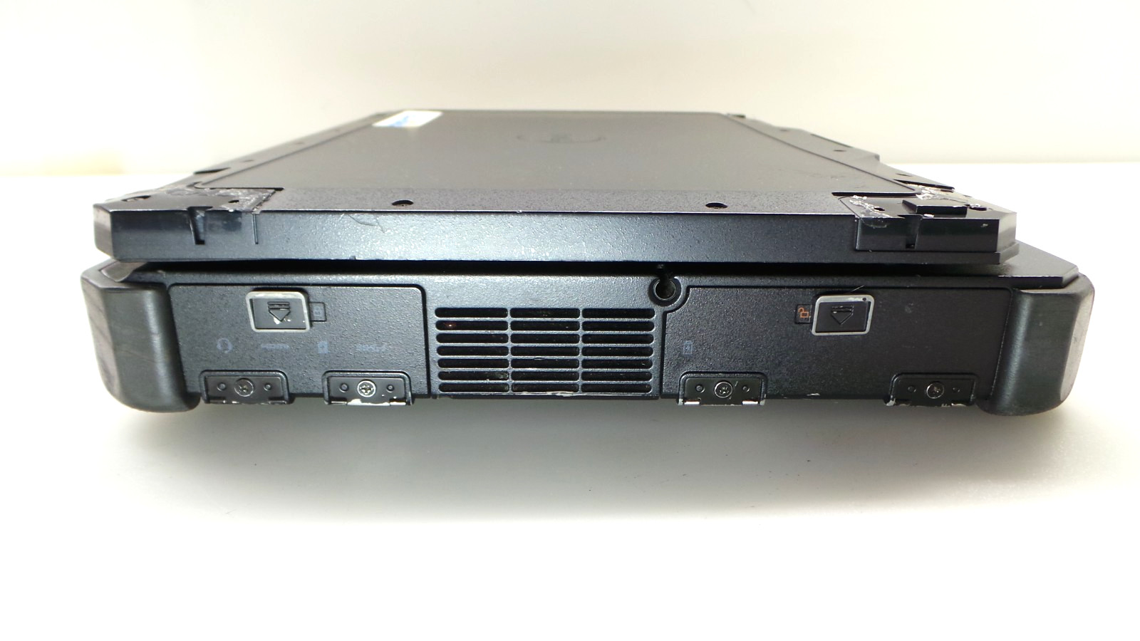 Dell Latitude 14 Rugged 7404 14″ | i5-4300U 1.90GHz | 4GB RAM 128GB SSD | NO OS