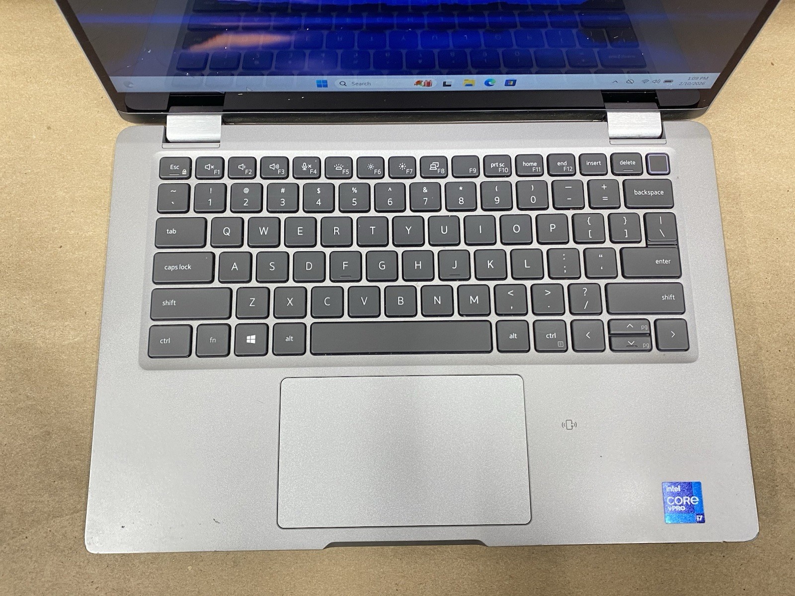 Dell Latitude 5320 – 13″ 1920×1080 – i7-1185G7 – 16GB – 256GB SSD – Win 11 Pro