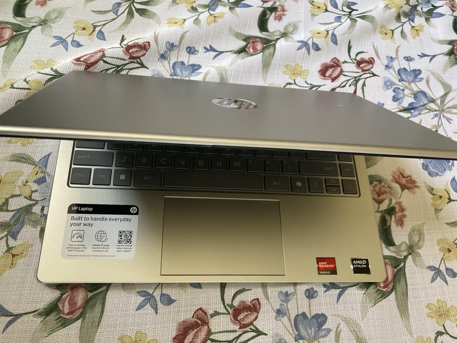 HP Laptop 14-em0022wm 14in FHD AMD Athlon 4GB 256GB SSD Win11 Silver new no box