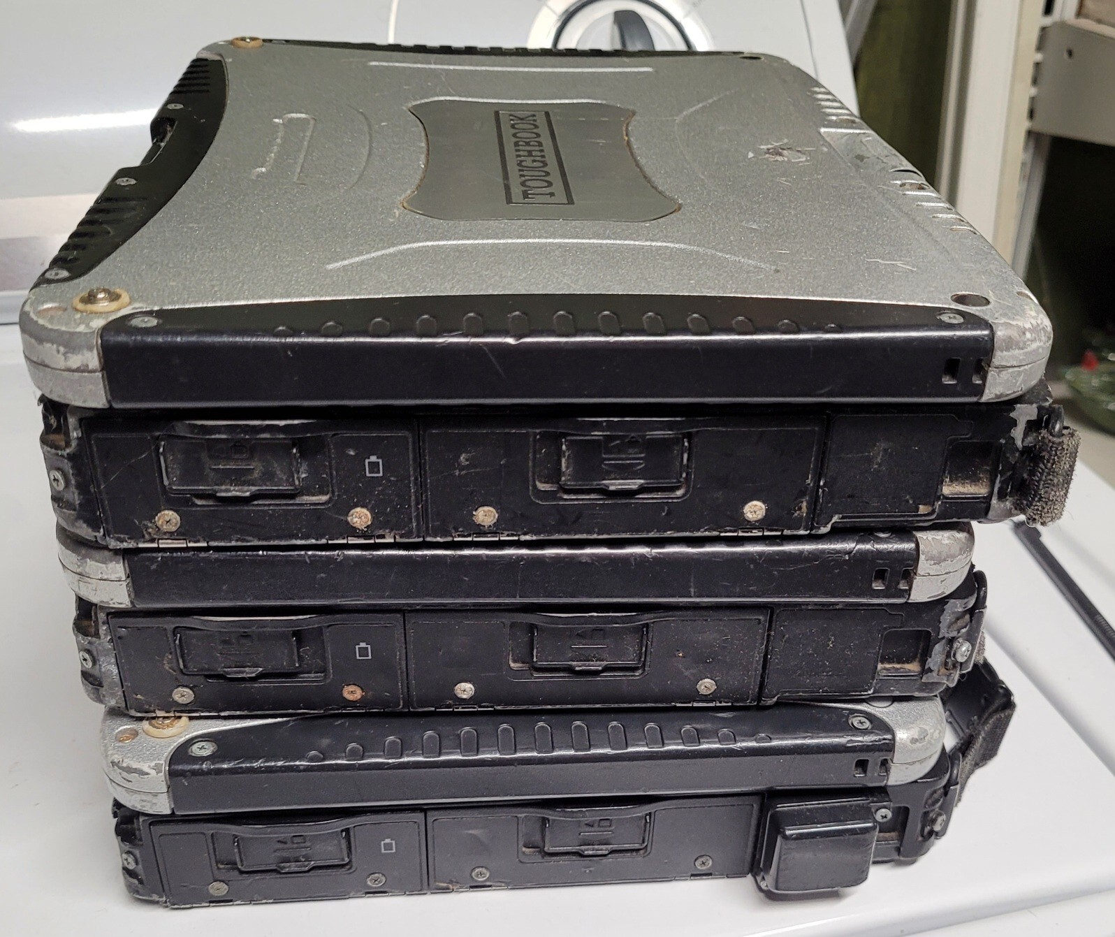 Panasonic Toughbook CF-19 Core2Duo U7500 1.06GHz 2GB RAM CF-19FEGCXCM -NO AC/HDD