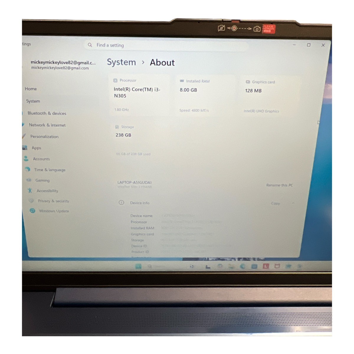 LENOVO IDEAPAD SLIM 3 I3-N305 8GB RAM 256GB SSD WIN 11 ( MEE-JLM) (PSH044578)