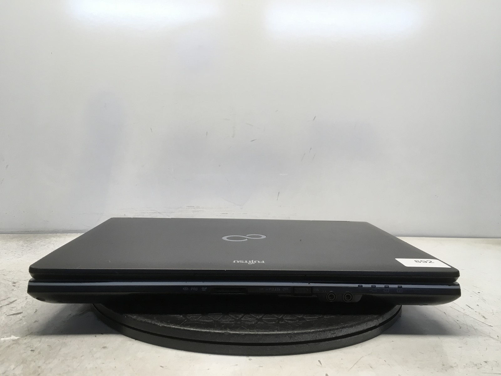 Fujitsu LifeBook S751 Intel i5-2410M 2.3GHz 2 GB NO HDD No Batt