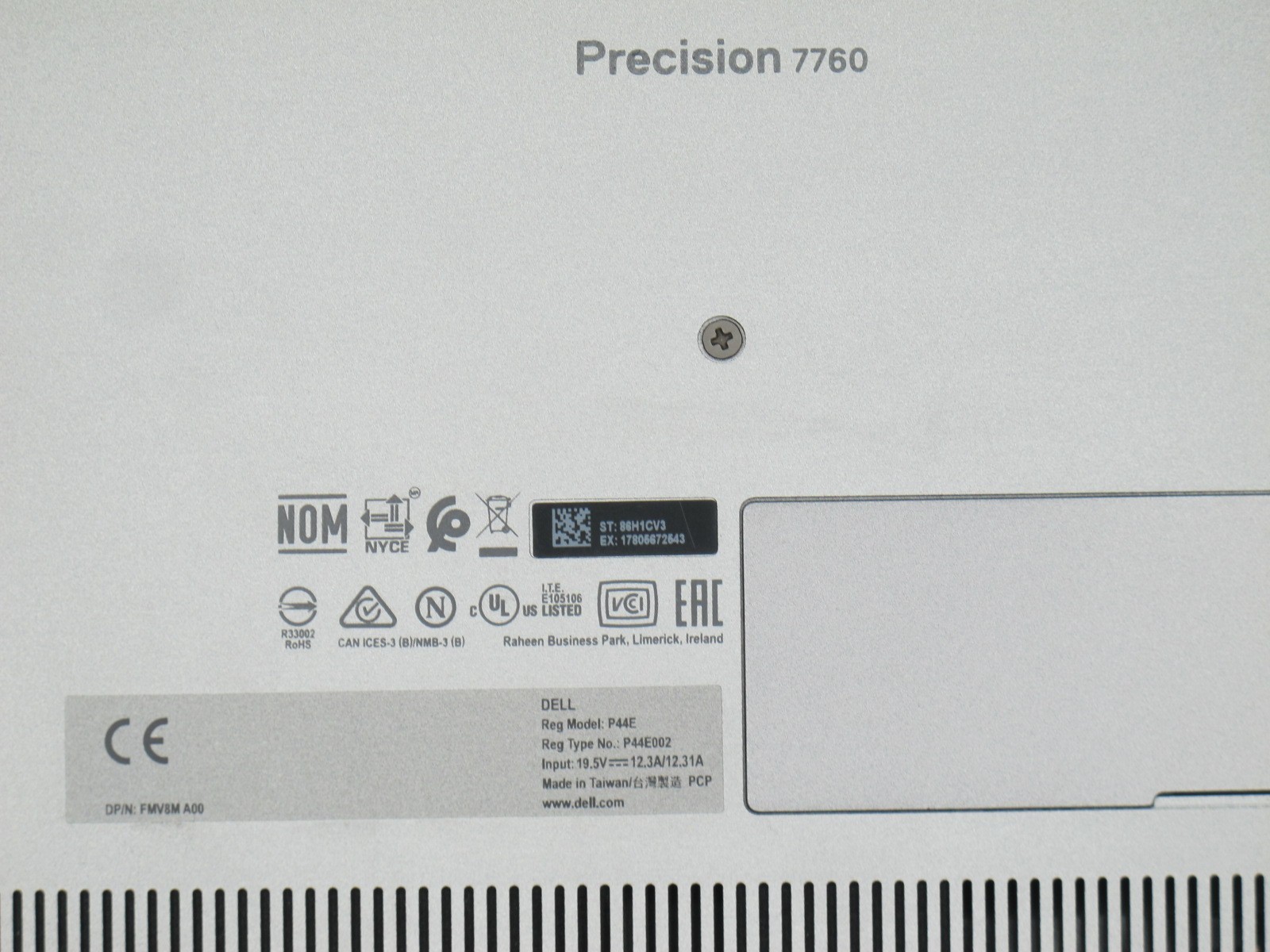 Dell Precision 7760 17″ UHD 4K i7-11850H 2.3GHz 64GB 512GB NVMe RTX A3000 + A/C