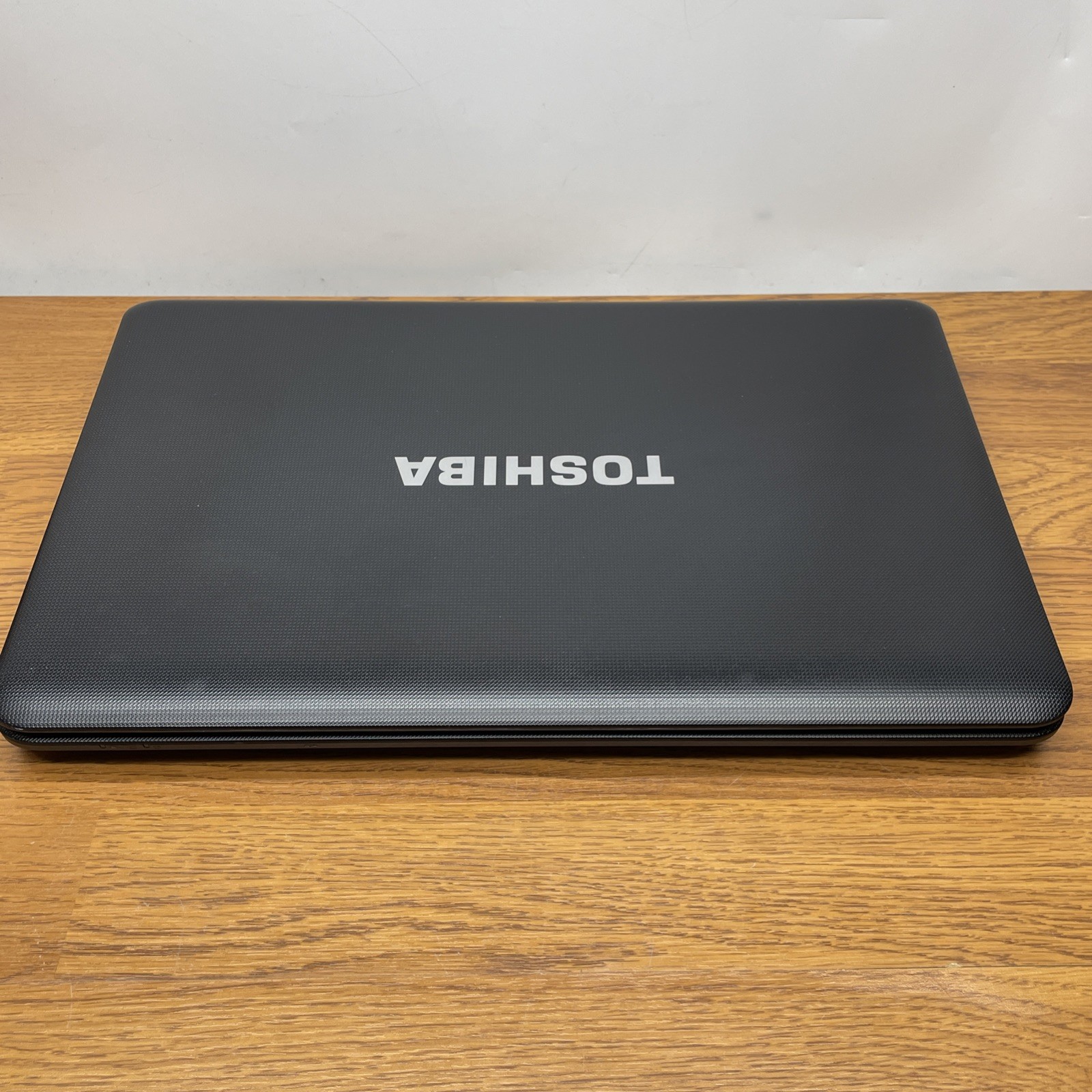 Toshiba C655-S5305 i3-2330M 4GB RAM 320GB HD 15” Windows 7 No Battery