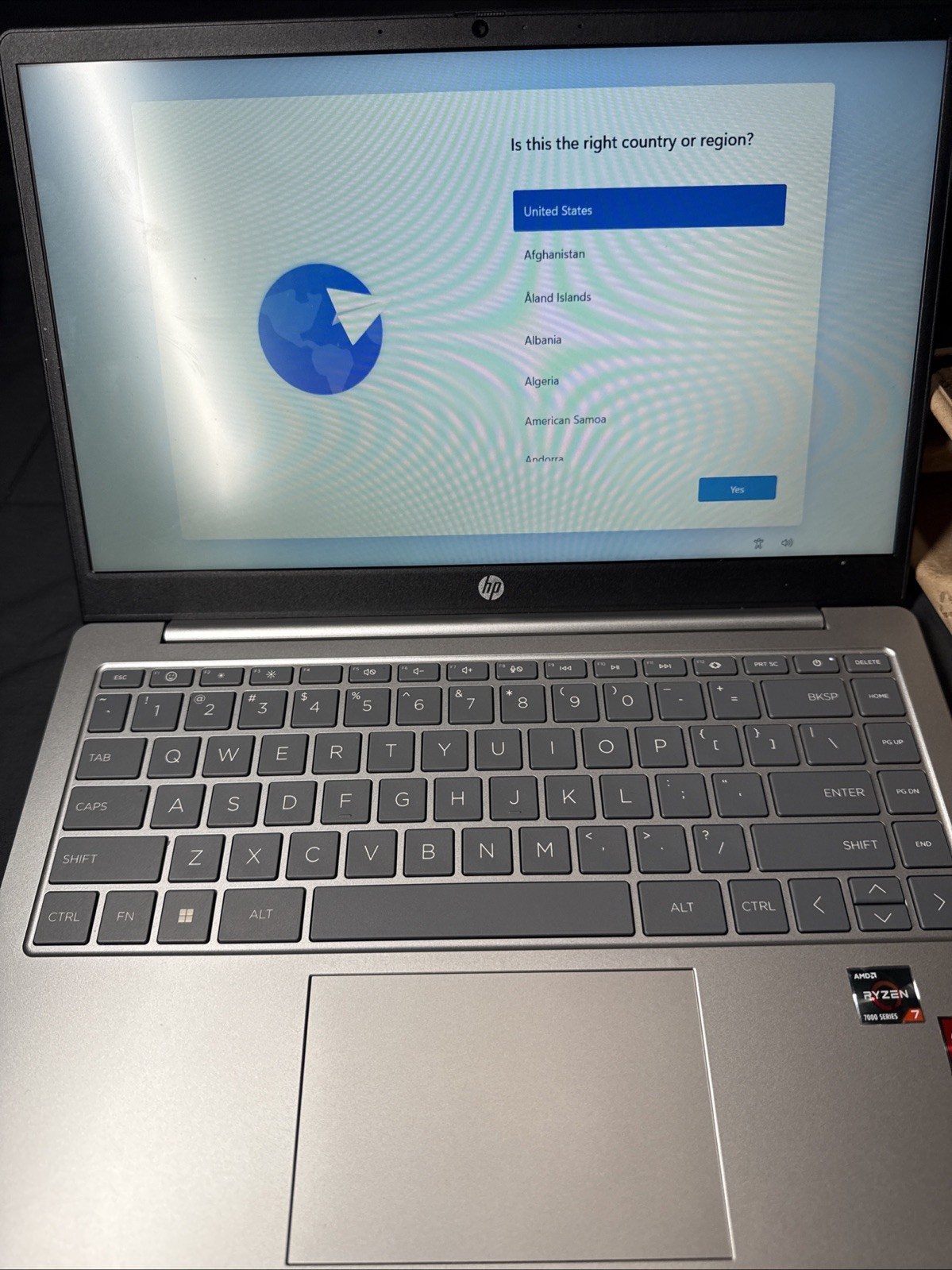 HP 14″ HD Notebook AMD Ryzen 7 Processor 16GB/1TB Win 11 Home Silver B43BVUA