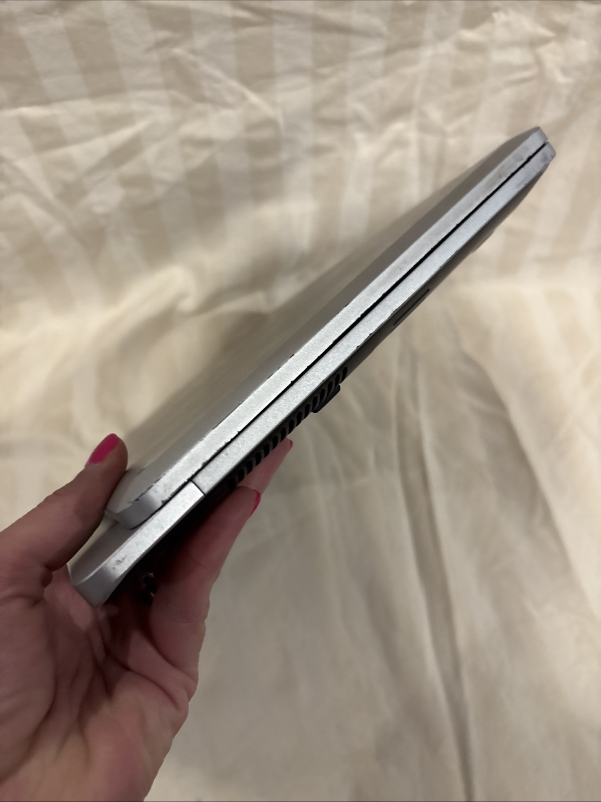 HP EliteBook Revolve 810 G3 – 11.6″ HD, 2.2GHz i5, 4GB RAM, 128GB SSD