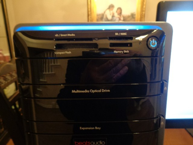 HP Pavilion P7 – 1517 CB Computer w/Beats Audio – AMD Radeon HD 7660D Graphics