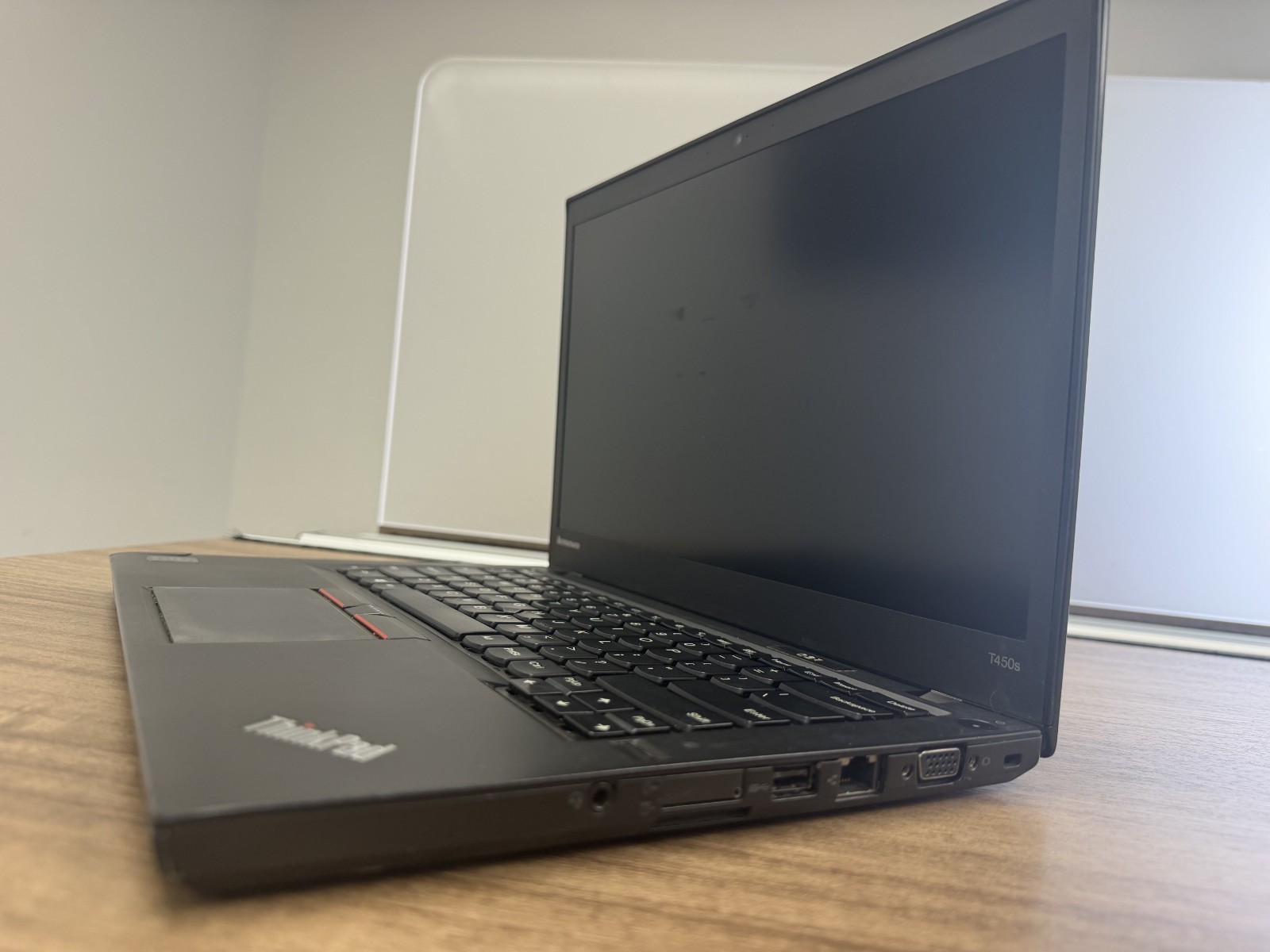 LENOVO THINKPAD T450S CORE I5 5TH DDR3 4GB RAM 14GB SSD USED
