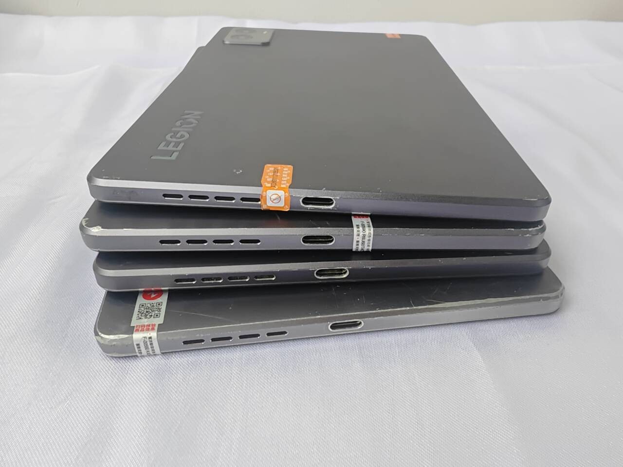Lenovo Legion Y700 (2023)8.8” 13MP Snapdragon 8+ Gen 1 WIFI Android 6550mAh