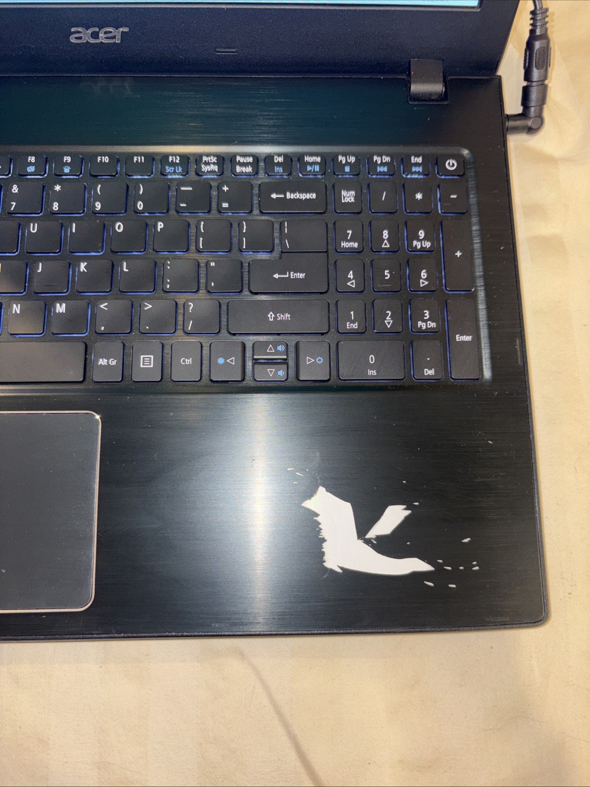 ACER ASPIRE E5-575 | I3-7100U 2.40 GHZ 4GB 250GB Hdd Windows 10 home
