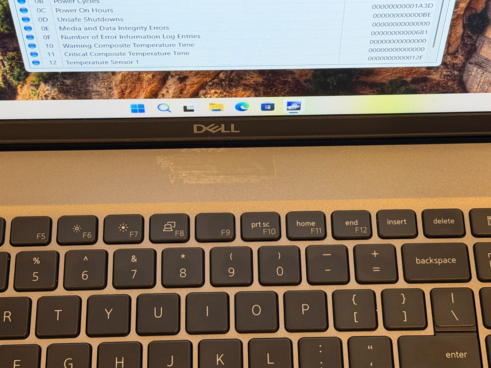 Dell Precision 3561 i5-11500 2.9GHz 16GB Ram 256GB SSD Win 11 Dock and Charger