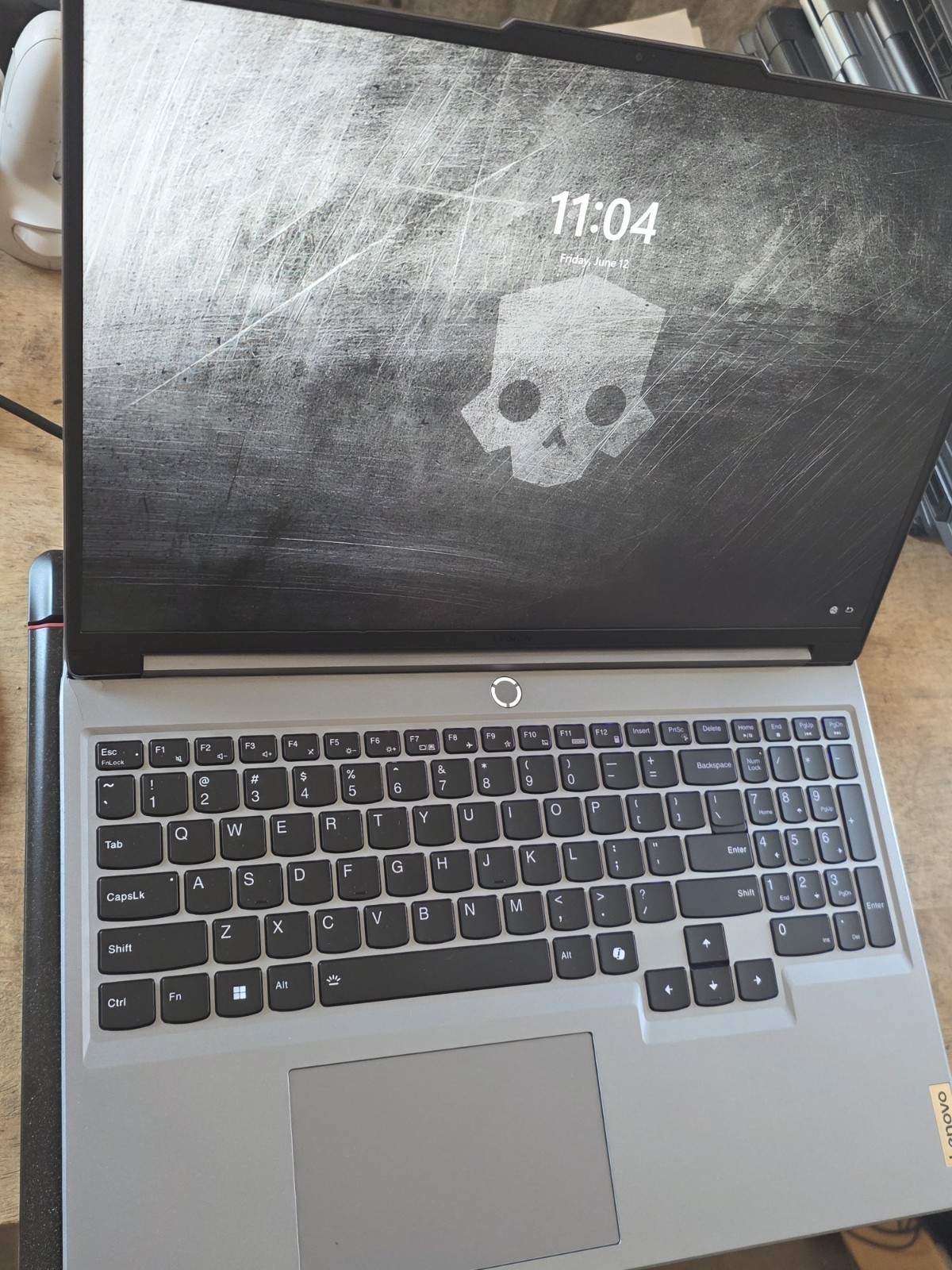 Lenovo LEGION 5 16IRX9 16″ Laptop Intel Core i9-14900HX 32 GB 1 TB Rtx4060 B Dam