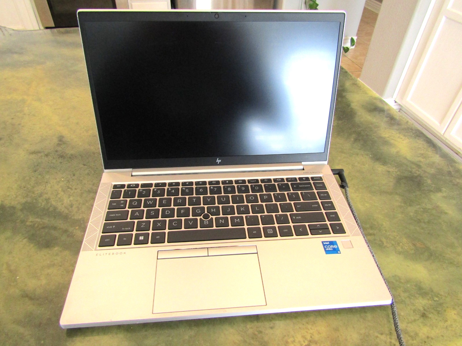 HP Hewlett Packard EliteBook 840 GB Computer Laptop Excellent Cosmetic Condition